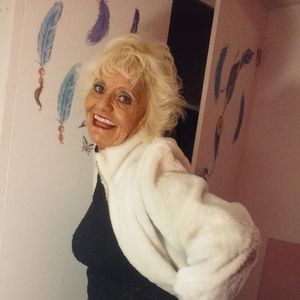 Meet your Posher, Vicky